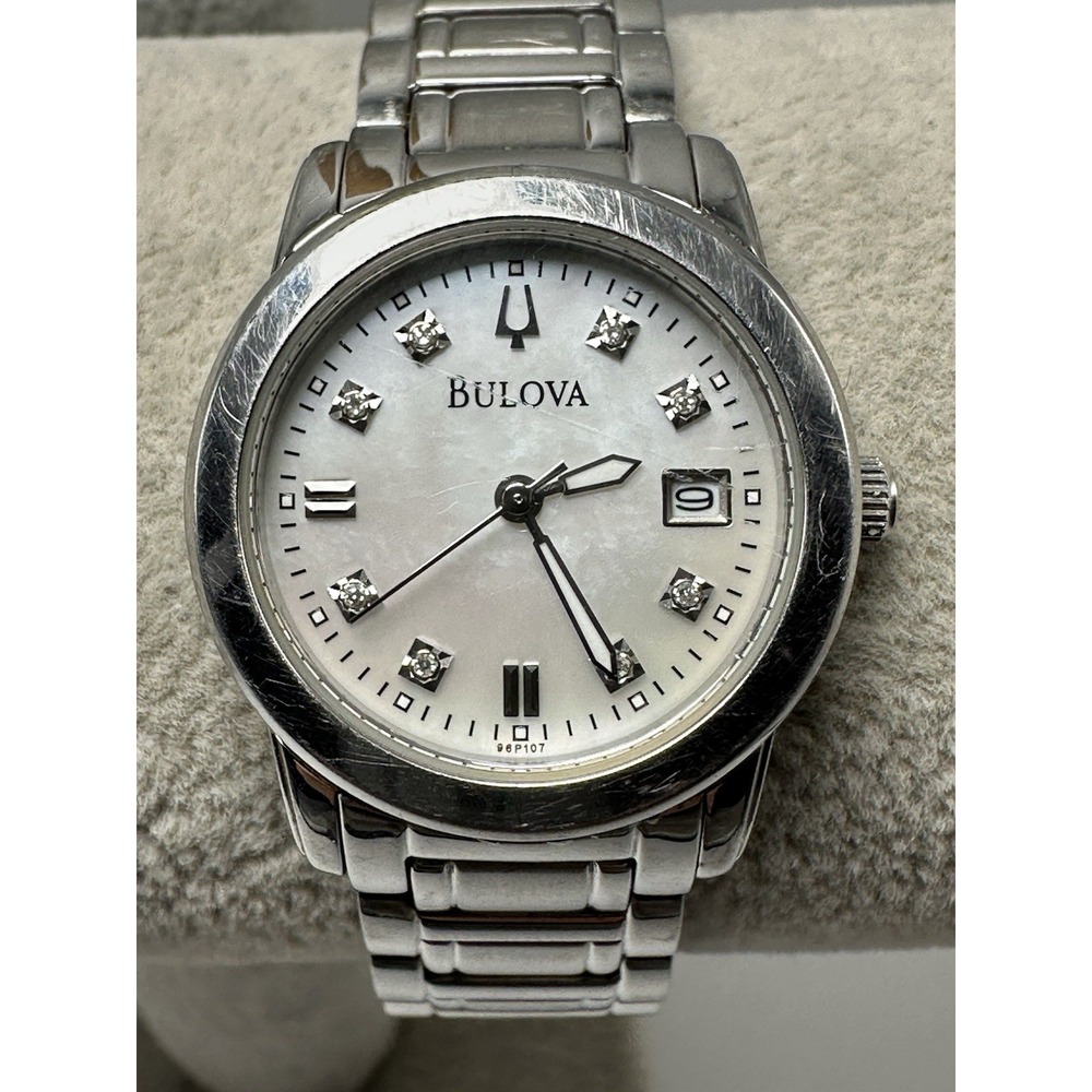 Scratched Bulova 96P107 New Battery Ladies MOP‎ Watch 26MM 7" P7